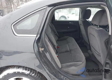 2013 Chevrolet Impala Ls z USA, uszkodzony, nr VIN 2G1WA5E39D1113262